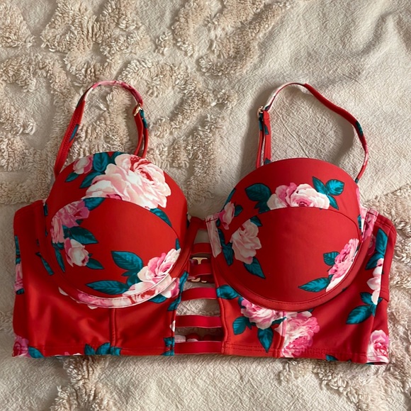 Betsey Johnson Other - Betsey Johnson | Floral Bikini Top